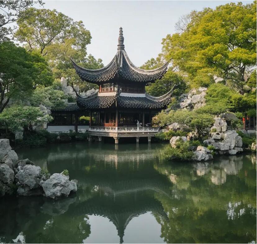 琼海宿命餐饮有限公司